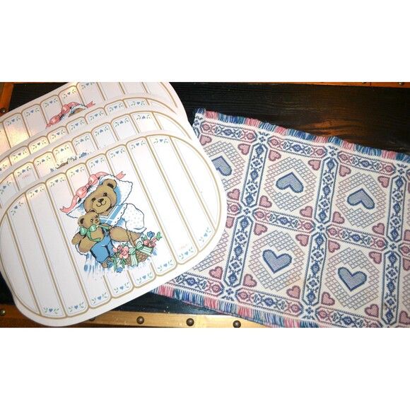 Country Cottage Beary Sweet with Hearts Table Runner & Placemats - Picture 1 of 6